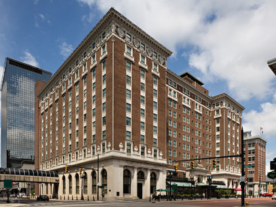 Amway Grand Plaza in the Hotel District Grand Rapids